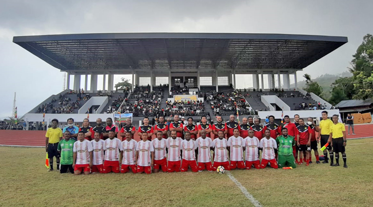 Resmikan Lapangan Mahacandra, PS Uncen dan Persipura Jayapura tampil menghibur