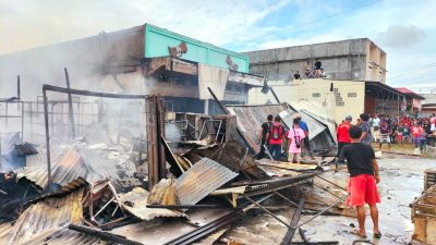 Lima Kios di Lahap si Jago Merah di Koya Barat