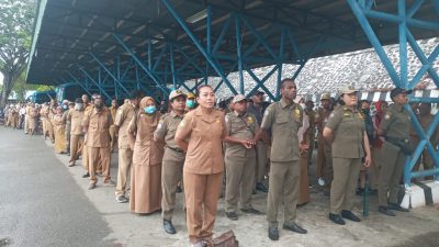 Aktifkan Layanan Pemerintah Pasca Libur, Pj Triwarno Purnomo Pimpin Apel Perdana ASN Pemkab Jayapura