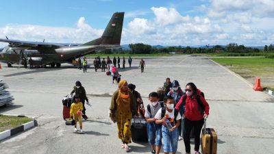 Teror KKB, 77 Warga Pegubin Di Evakuasi ke Jayapura