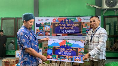 Berbagi Bahagia, BRI Branch Office Serui Bagikan Sembako