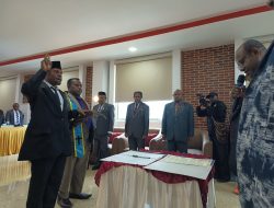 Ketua DPRD Lanny Jaya Resmi Lantik, Enos Penggu Anggota PAW DPRD Lanny Jaya