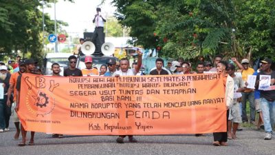 SBY Beraksi Di Kejaksaan Negeri Yapen Menanyakan Kasus-kasus Korupsi