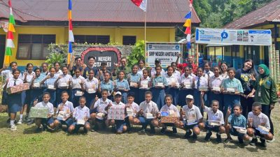 Sejak Dini KP2KP Serui Beri Pemahaman Pentingnya Pajak kepada Pelajar