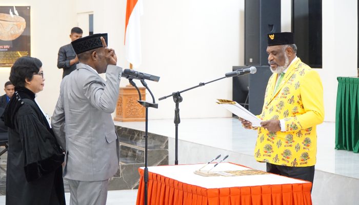 Ketua DPRD Kota Jayapura: Anggota PAW yang di tugaskan Partai Politik Harus taat pada Aturan Normatif