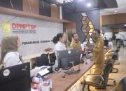 Tinjau Mal Pelayanan Publik, Frans Pekey : pengurusan dokumen tidak perlu ribet ke dinas