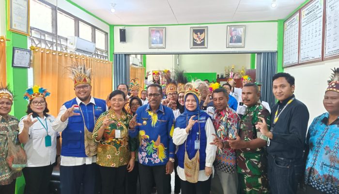 Pj Wali Kota Jayapura Buka Kegiatan Survei Re-Akreditasi Puskesmas Elly Uyo