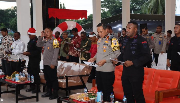 Keluarga Besar Polres Nabire Rayakan Natal Bersama