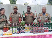 Jual secara ilegal Satpol PP kota Jayapura sita  189 minuman keras bermerek