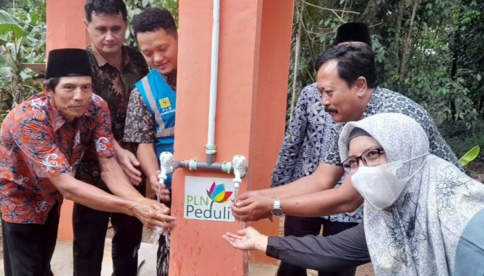 Program Air Bersih PLN Dukung Tata Kelola Air Berkelanjutan, Manfaat Dirasakan Warga di Berbagai Daerah