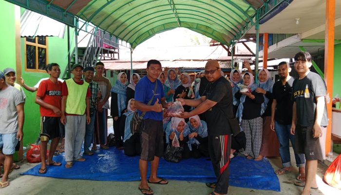 Antusias Warga Jamaah Masjid Darul Mutaqiin Jln. Yoka-Waena 250 Kupon Dagin Qurban Habis Terbagi