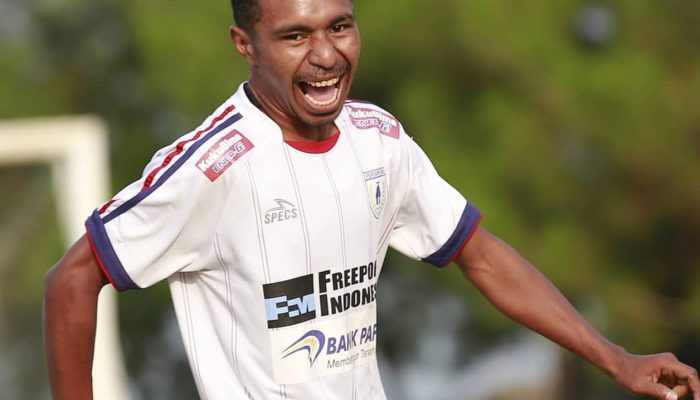 Resmi Berseragam PSBS Biak, Tod Ferre Saya Bangga Bisa Kembali ke Tanah Papua