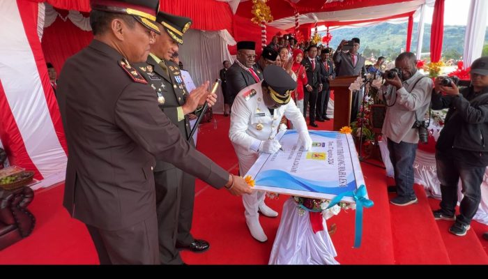 Bupati Alpius : Listrik Menyala 24 Jam adalah Hadiah Bagi Masyarakat Lanny Jaya