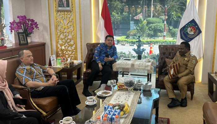 Pj Bupati Lanny Jaya Temui Sekjen Mendagri Bahas Hal Ini!