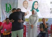 Air Mata Haru dan Bahagia atas Menangnya Paslon Nomor Urut 01, Dominggus Catue – H. Jumriati Ditetapkan Unggul 13.521 Suara