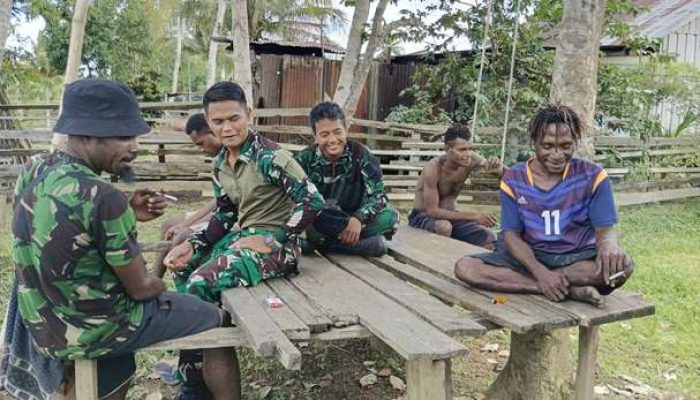 Pererat Hubungan dengan Masyarakat, Satgas Yonif 512/QY Laksanakan Komunikasi Sosial dengan Masyarakat di Kampung Yabanda