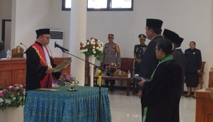 Tiga Pimpinan DPRK Kabupaten Jayapura Resmi Dilantik