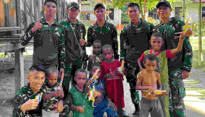 Kecerian dan Kedekatan Anak-anak Papua Bermain Bersama Satgas Yonif 512/QY di Distrik Batom