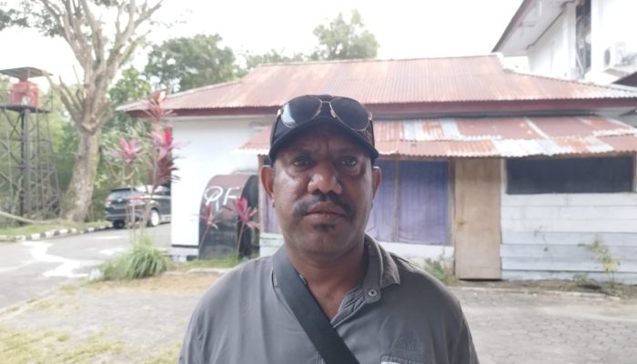 Tolak Hasil Seleksi Pansel DPRP, Elbo: Sukuisme, Juga Sarat Dengan Kolusi dan Nepotisme