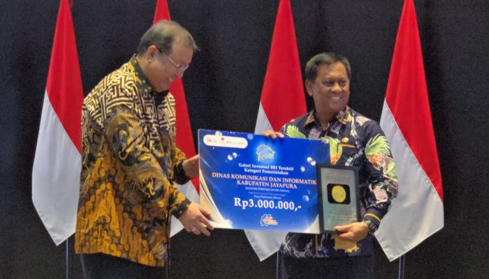 Diskominfo Kabupaten Jayapura Terima Penghargaan GI BEI Teraktif dari Bursa Efek Indonesia