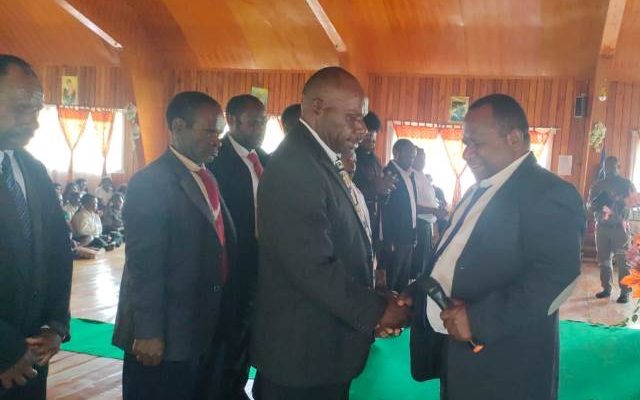 Pdt. Yanius Murib S.Th dipercayakan Sebagai Ketua Klasis Agengen Kab. Puncak