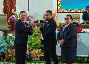 DPR Papua Serahkan Rekomendasi LKPJ Kepala Daerah 2024