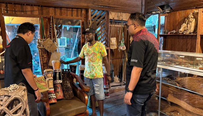 Kerja Sama Pemasaran Produk Kerajinan Lokal Bersama Yayasan Istana Merauke dan Astra Motor