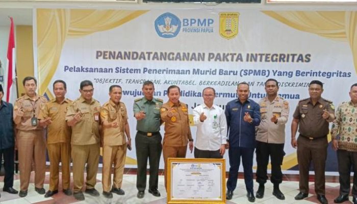 Pemkot Jayapura Teken Pakta Integritas SPMB 2025: Wujudkan Penerimaan Murid Baru yang Adil dan Transparan