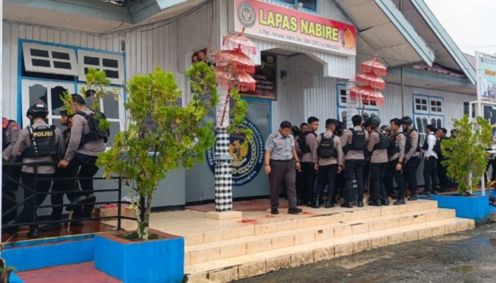Satgas Ops Damai Cartenz Kerahkan Tim Gabungan Kejar 19 Napi Kabur di Nabire