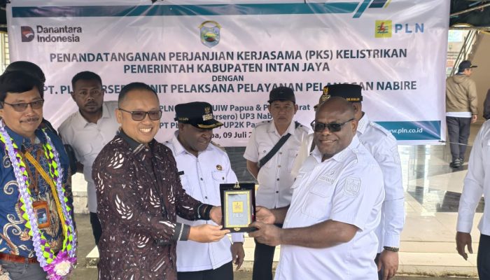 PLN Hadir di Intan Jaya, Wujudkan Energi Listrik Berkeadilan untuk Rakyat