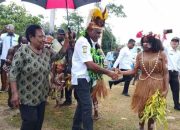 Turun Di Kampung Mosso Wali Kota Jayapura Tergaskan Warganya Harus Beridentitas WNI