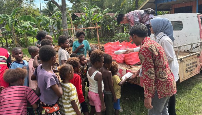 Astra Motor Merauke Tebar Kepedulian Sosial untuk Warga Suku Kimaam di Kelapa Lima
