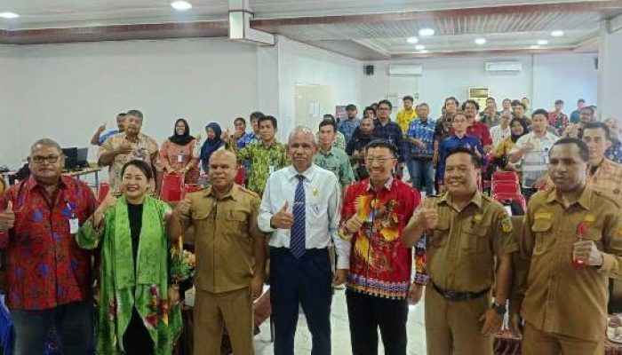 Inkindo Papua Gelar Forum Anggota, Alberth Merauje: Saatnya Konsultan Lokal Papua Didorong Naik Kelas