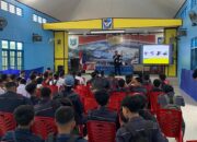 Astra Motor Papua Perkenalkan PGM-FI ke Siswa SMKN 1 Aimas