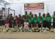 Rayon III GKI Kalvari Bhuleube Rayakan Natal di Panti Sayap Kasih