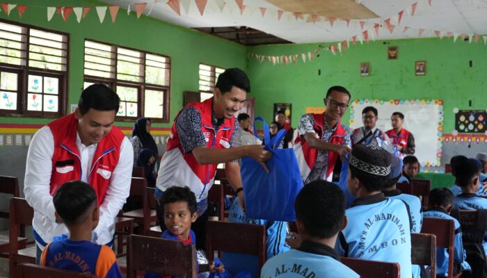 HUT ke-68, Pertamina Patra Niaga Maluku Papua Syukuran  dengan 375 Anak Yatim