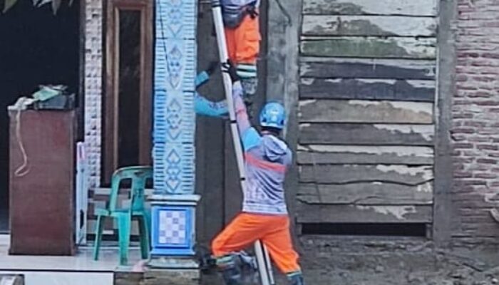 Pasca Bencana, Lima Personel PLN UIW Papua & Papua Barat Bantu Pulihkan   Sumatera