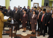 Lantik Pejabat Pimpinan Tinggi Pratama, Wali Kota : Wajib bekerja penuh tanggung jawab dan berinovasi