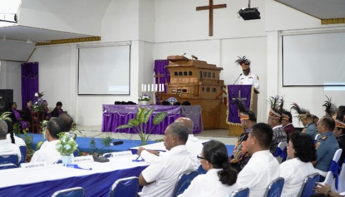 Buka Raker III Klasis GKI Port Numbay, Wali Kota Tegaskan Sinergi pemerintah dan gereja menjadi bagian penting
