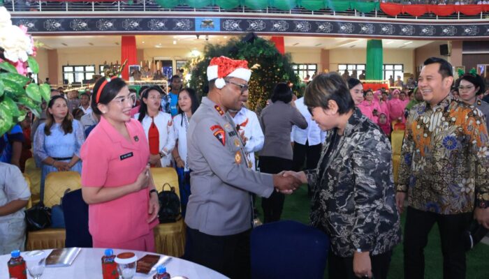 Gelar Perayaan Natal Bersama 2025, Kapolda Papua Tekankan Keharmonisan Keluarga Sebagai Kunci Pelayanan Humanis