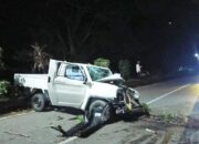 Pengemudi Diduga Mabuk Miras, Mobil Hilux Alami Kecelakaan Tunggal di Sentani