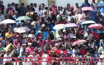Stadion Bawela Membeludak, Laga Ekshibisi All Star Sorong Raya vs Persipura Jayapura Berakhir 3 – 0