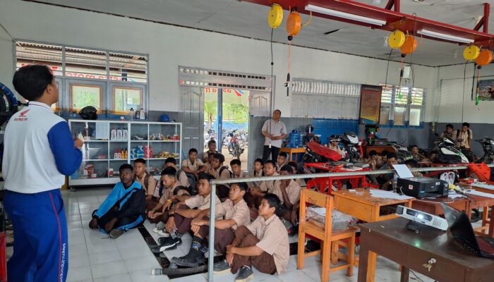 Astra Motor Papua Gelar Edukasi di SMK Binaan