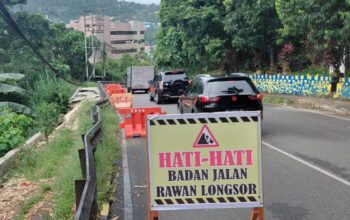 Soroti Longsor di Sejumlah Titik Jayapura, Alberth Merauje Tekankan Penanganan Darurat dan Keselamatan Pengguna Jala