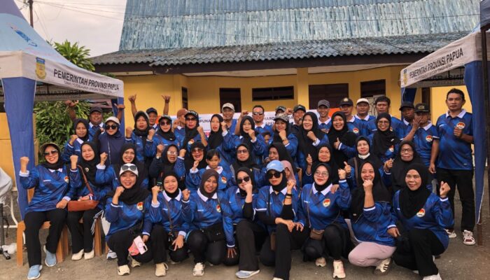 Jalan Santai Puncak Rangkaian HUT ke-29 Hikmas, Perkuat Persaudaraan Warga Maros di Yapen