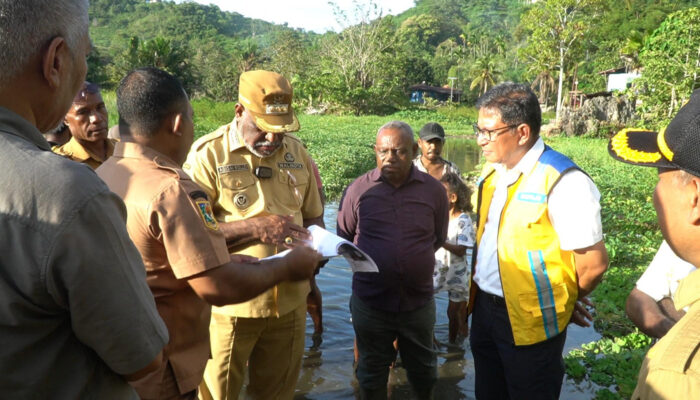 Wali Kota Jayapura dan Balai Wilayah Sungai Papua Tinjau Lokasi Rawan Banjir di Kompleks Konya