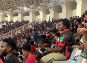 Jelang Kick Off Babak Play Off Promosi, Persipura vs Adhyaksa, Ribuan Penonton Padati Stadion Lukas Enembe Sejak Siang
