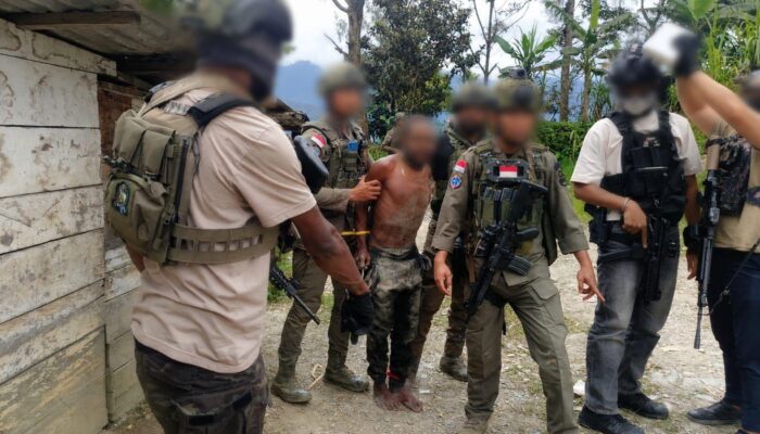 Satgas Ops Damai Cartenz-2026 Amankan Terduga Anggota KKB Kodap III Dulla di Intan Jaya