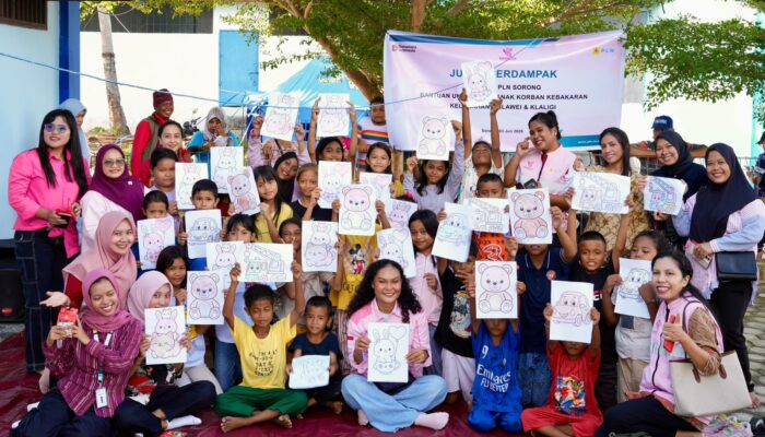 Tawa dan Warna Ceria Kembali Hadir, Srikandi PLN Hibur Anak-Anak Korban Kebakaran di Sorong