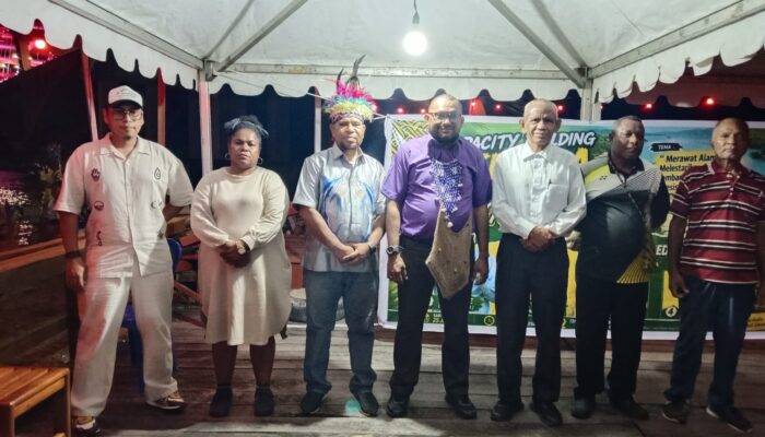Capacity Building Perkuat Peran Pemuda Merawat Alam, Melestarikan Budaya, Menata Masa Depan Pesisir Teluk Youtefa